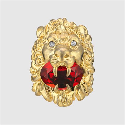 gucci lion head ring.